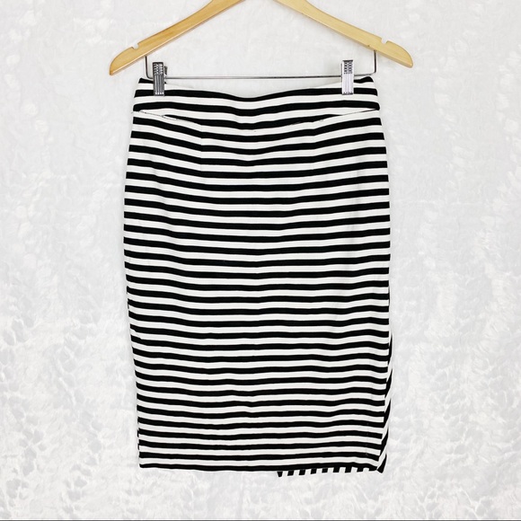 Asymmetric Pencil Skirt - Picture 2 of 5